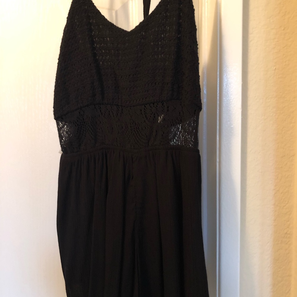 🖤American Rag Romper with crochet detail!